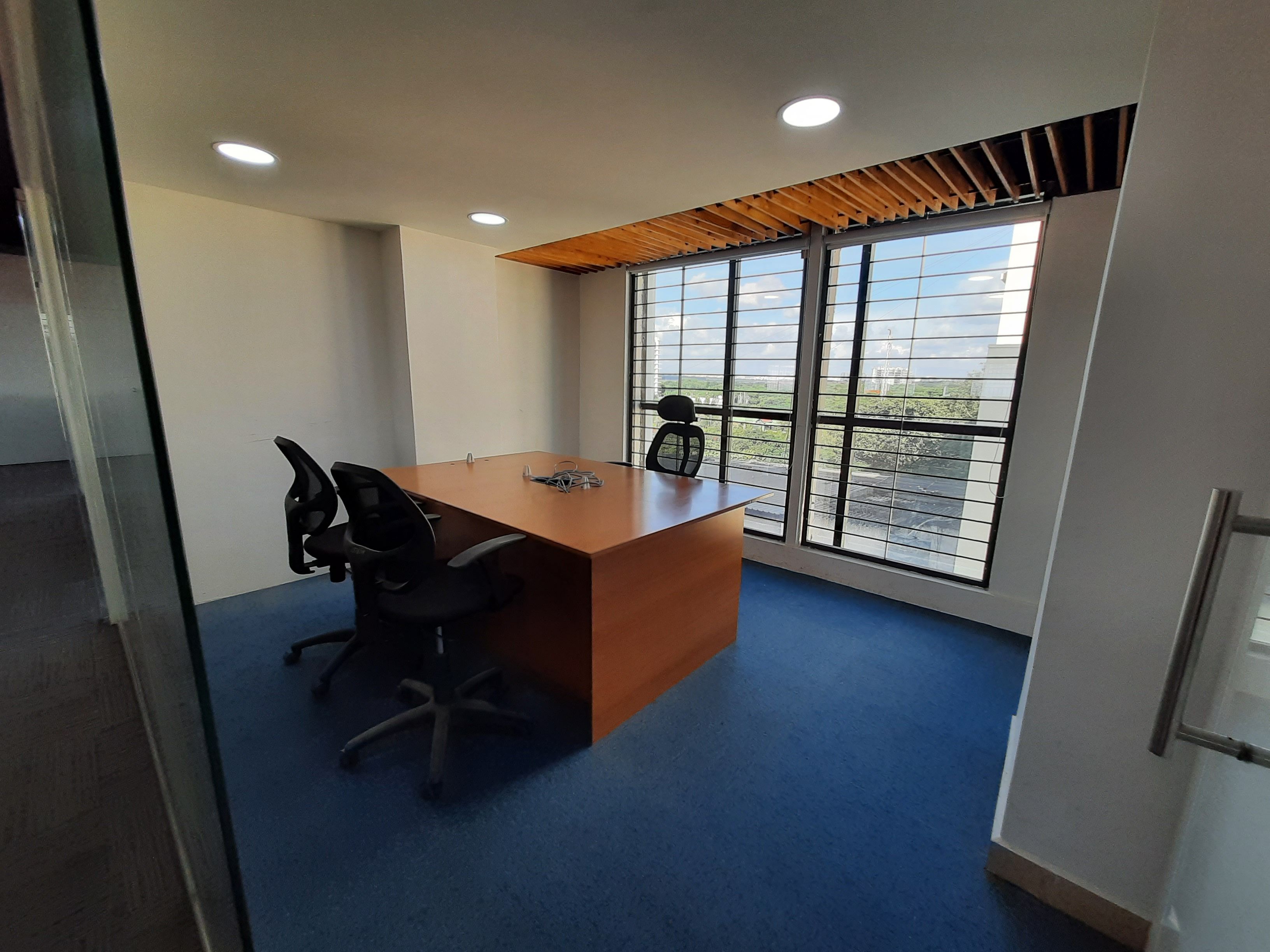 Office space in hsr 
